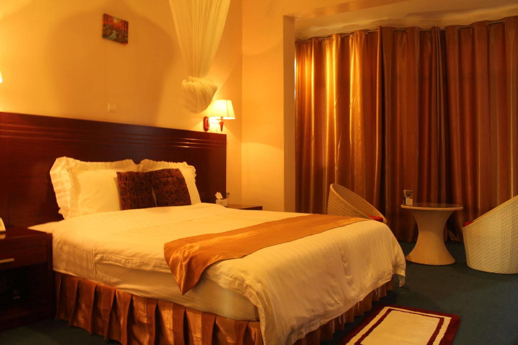 Nobleza Hotel Kigali Zewnętrze zdjęcie