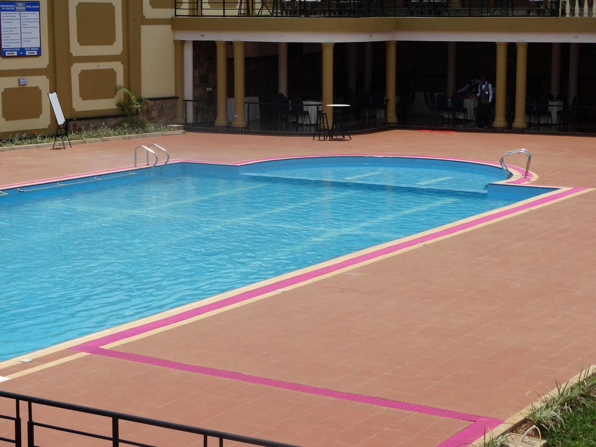 Nobleza Hotel Kigali Zewnętrze zdjęcie