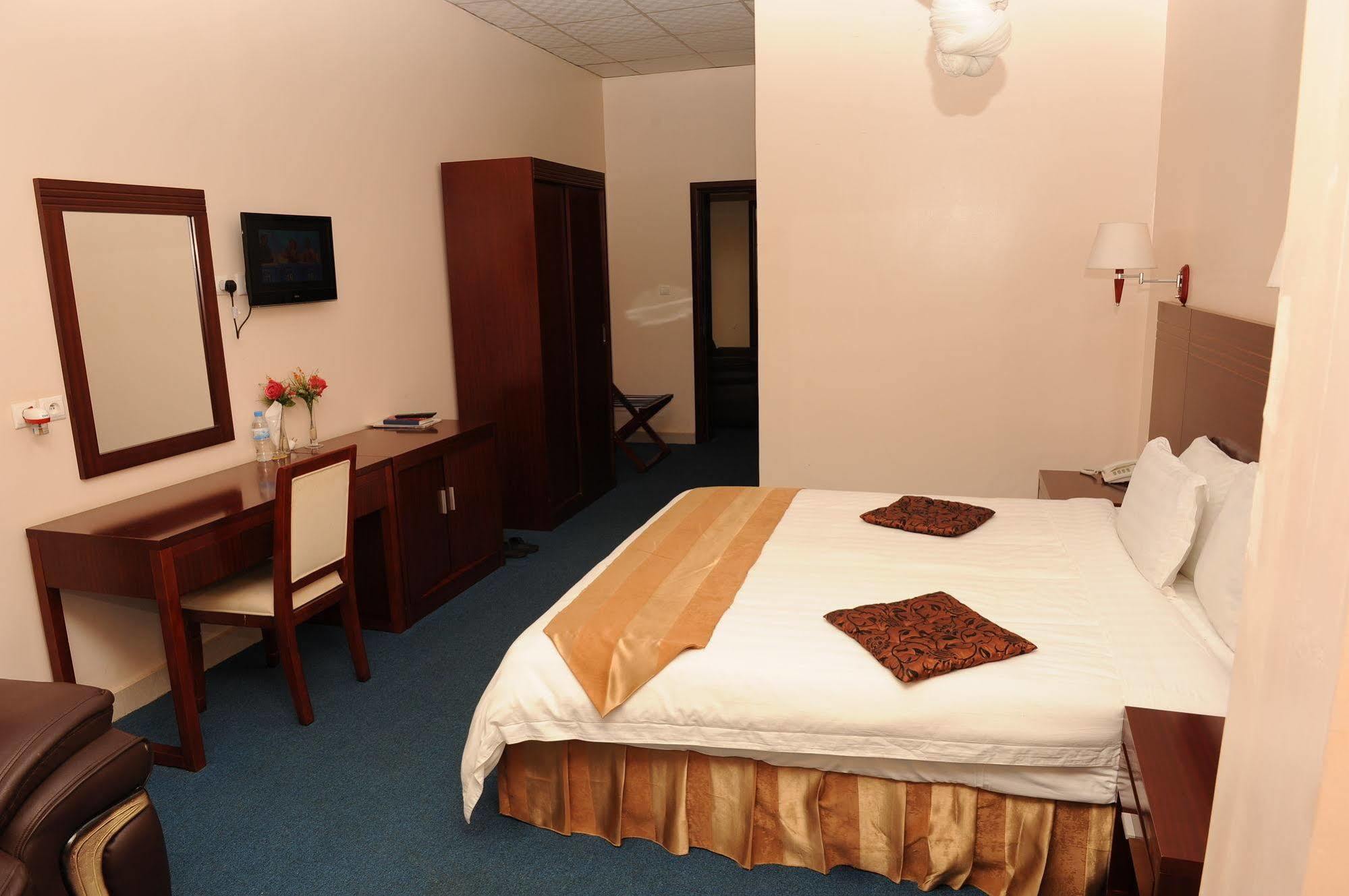 Nobleza Hotel Kigali Zewnętrze zdjęcie