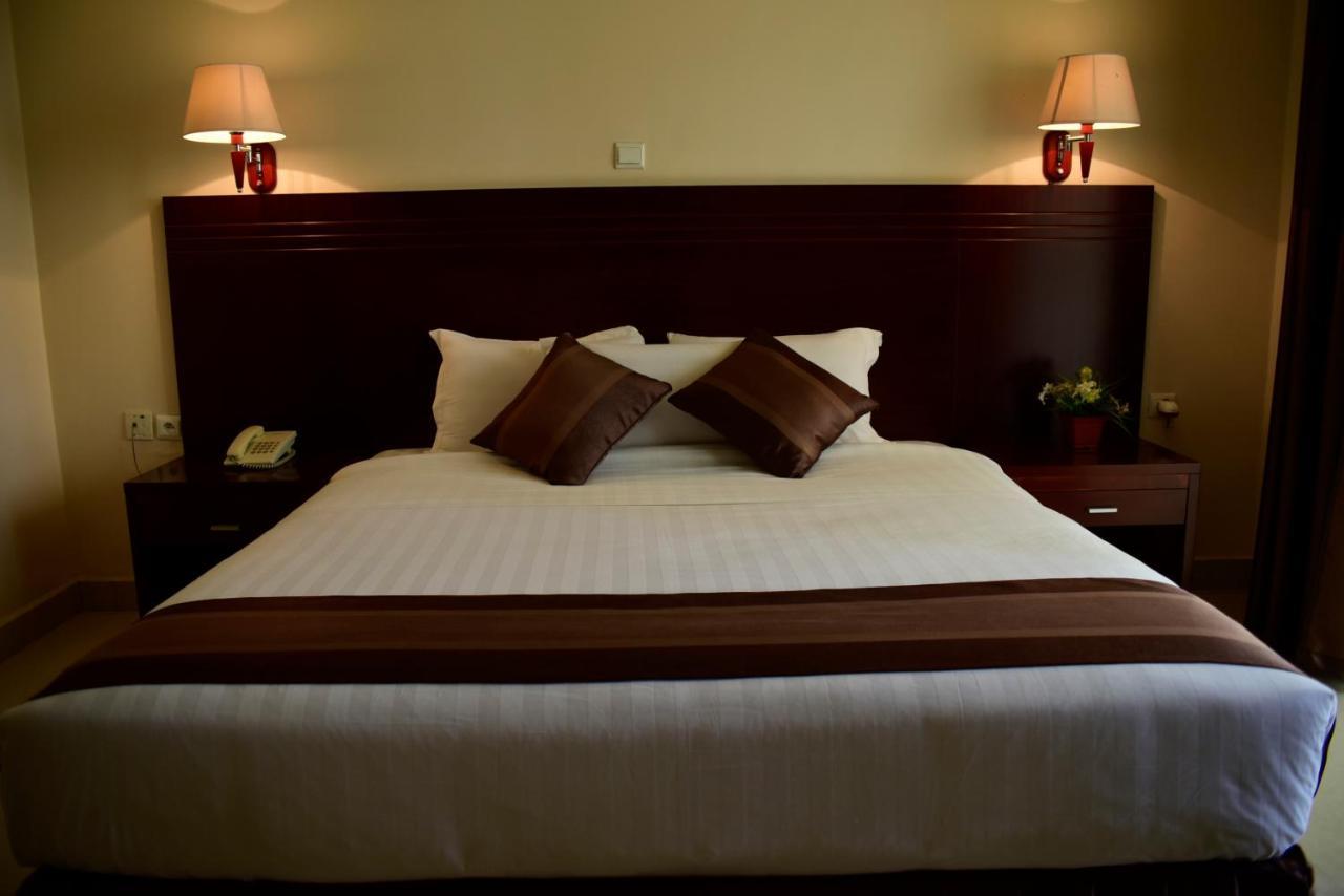 Nobleza Hotel Kigali Zewnętrze zdjęcie